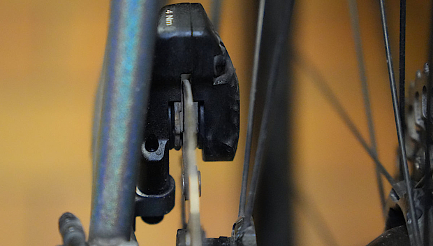 Frühligs check - Scheibenbremsbeläge prüfen und bei Bedarf ersetzen Scheibenbremsbeläge überprüfen ein must bei einem Frühlingscheck