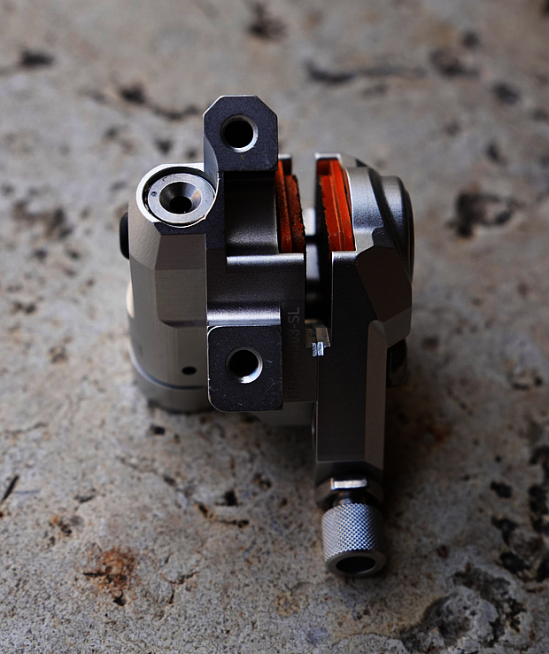 Growtac Equal Flatmount Bremsssatel von unten