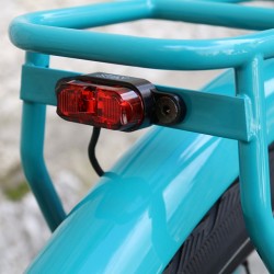 SON Feu arrière LED pour porte-bagages noir/rouge